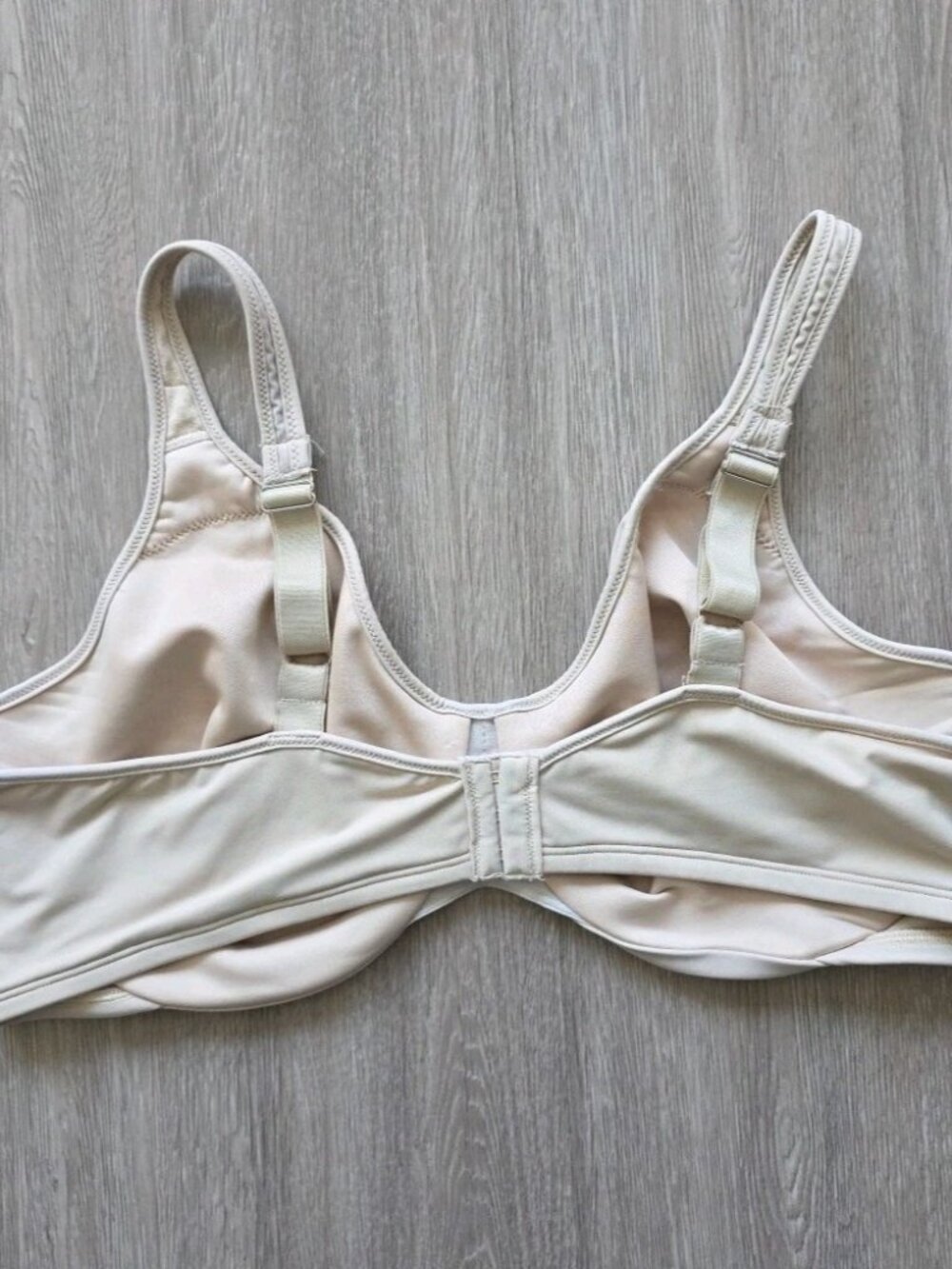 Lot 2 Womens Bras 42D Nude Bali Olga Full Coverage Underwire Support - Picture 11 of 11